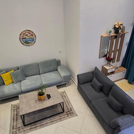 Apartament Me Qera Dublex Lungomare Vlorë Buitenkant foto