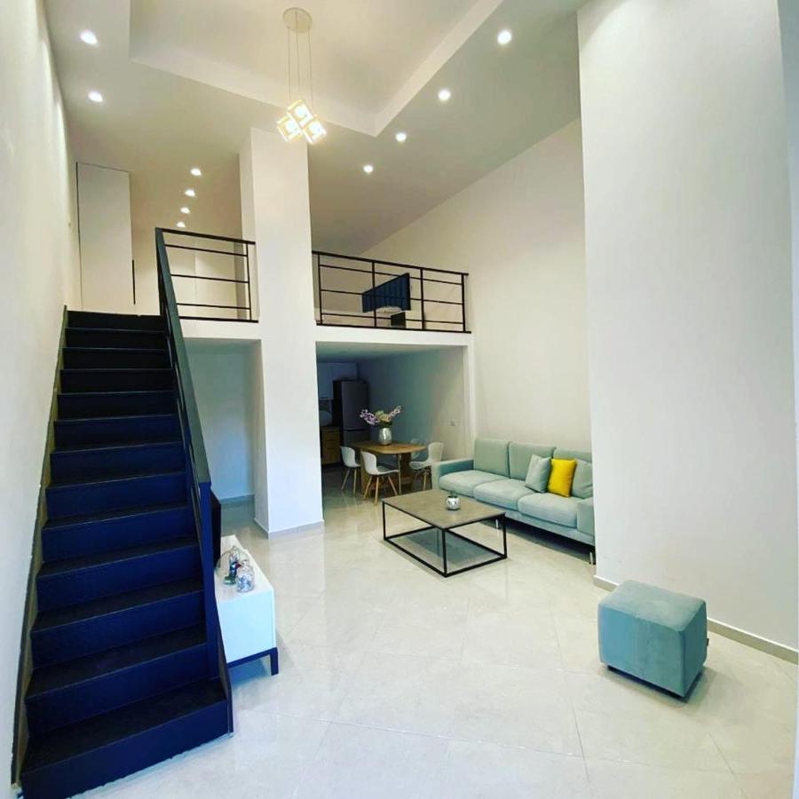Apartament Me Qera Dublex Lungomare Vlorë Buitenkant foto