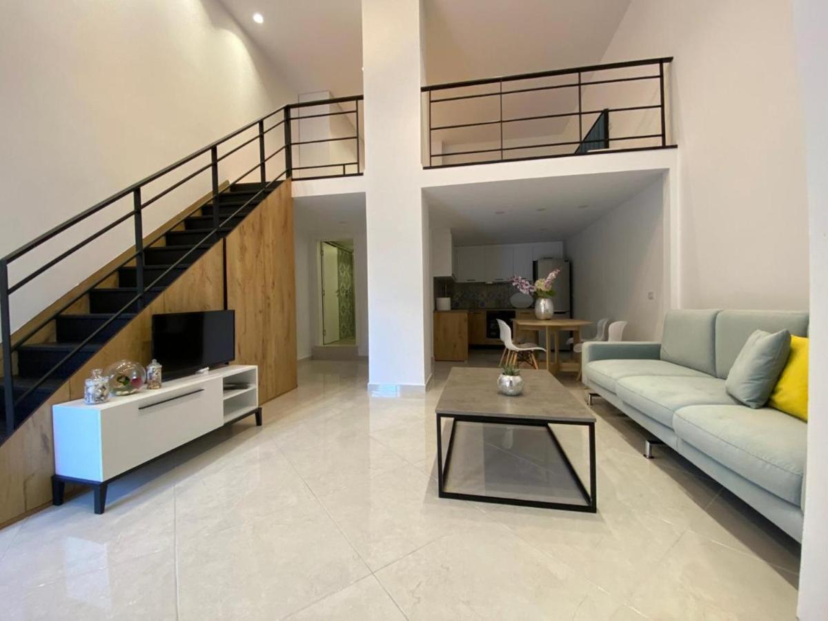 Apartament Me Qera Dublex Lungomare Vlorë Buitenkant foto