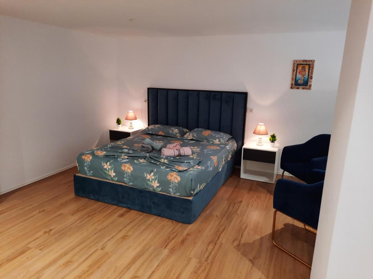 Apartament Me Qera Dublex Lungomare Vlorë Buitenkant foto