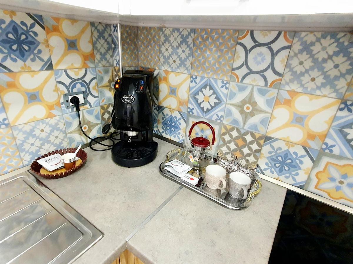 Apartament Me Qera Dublex Lungomare Vlorë Buitenkant foto