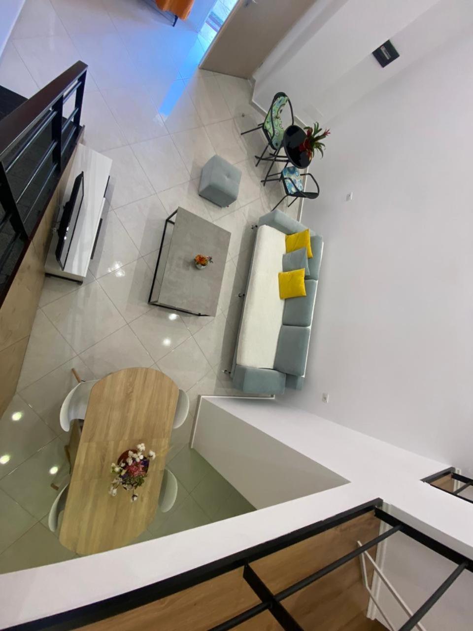 Apartament Me Qera Dublex Lungomare Vlorë Buitenkant foto